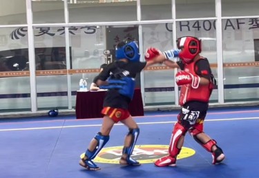 「拳击与UFC绝对燃点：开云体育呈现搏击类赛事中KO胜利与回合数盘口的高玩攻略」
